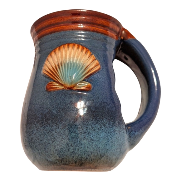 Cape Shore Stoneware Mug with Shell Design - Picture 1 of 5